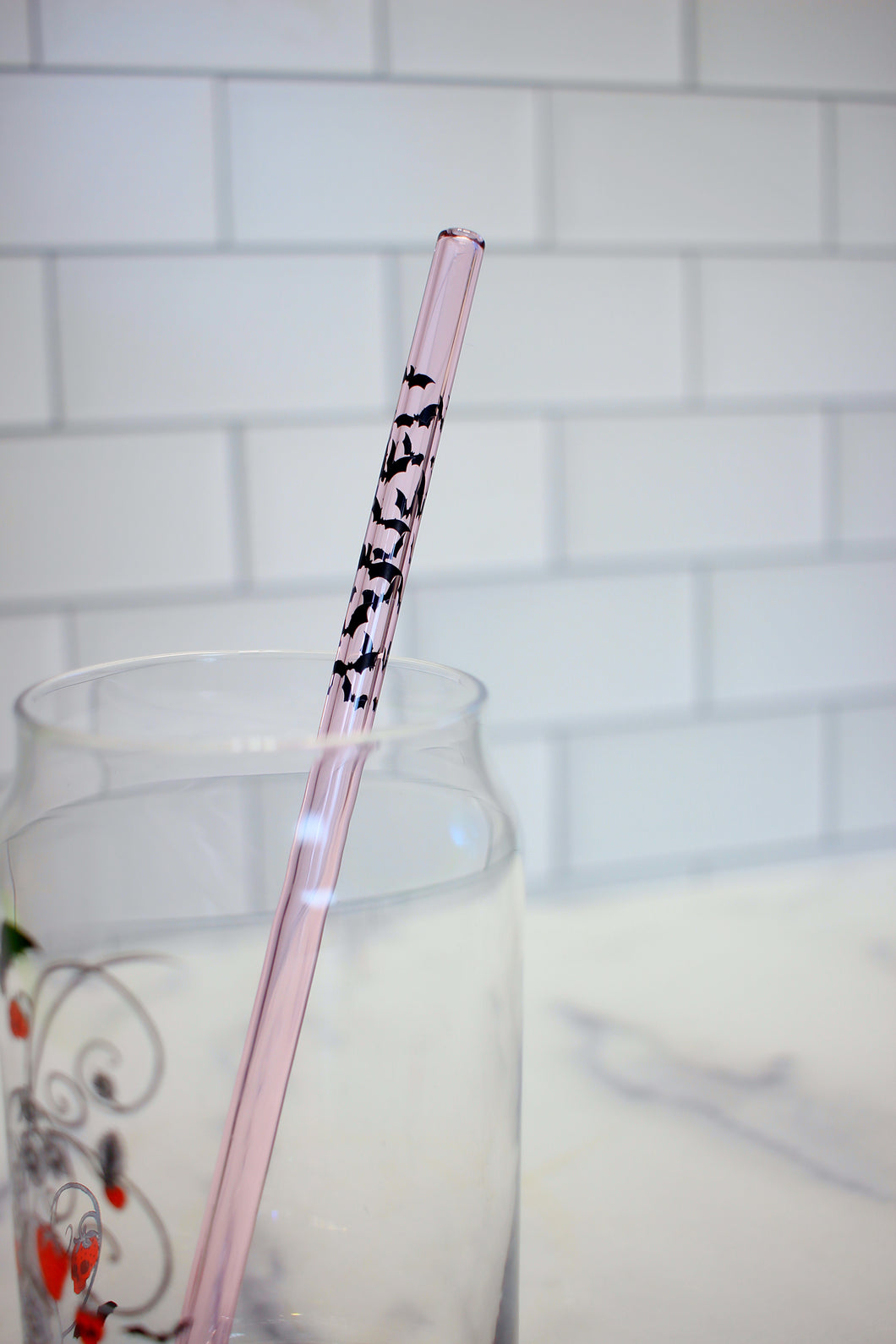Batty Love pink glass straws