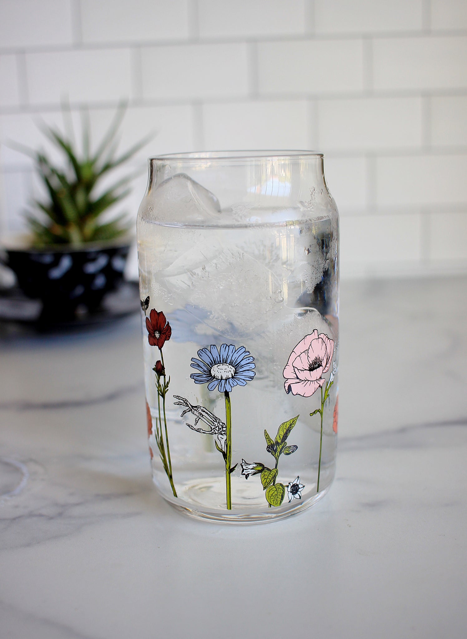 Deadly Blooms glass beer cup & straw set – Sour Times