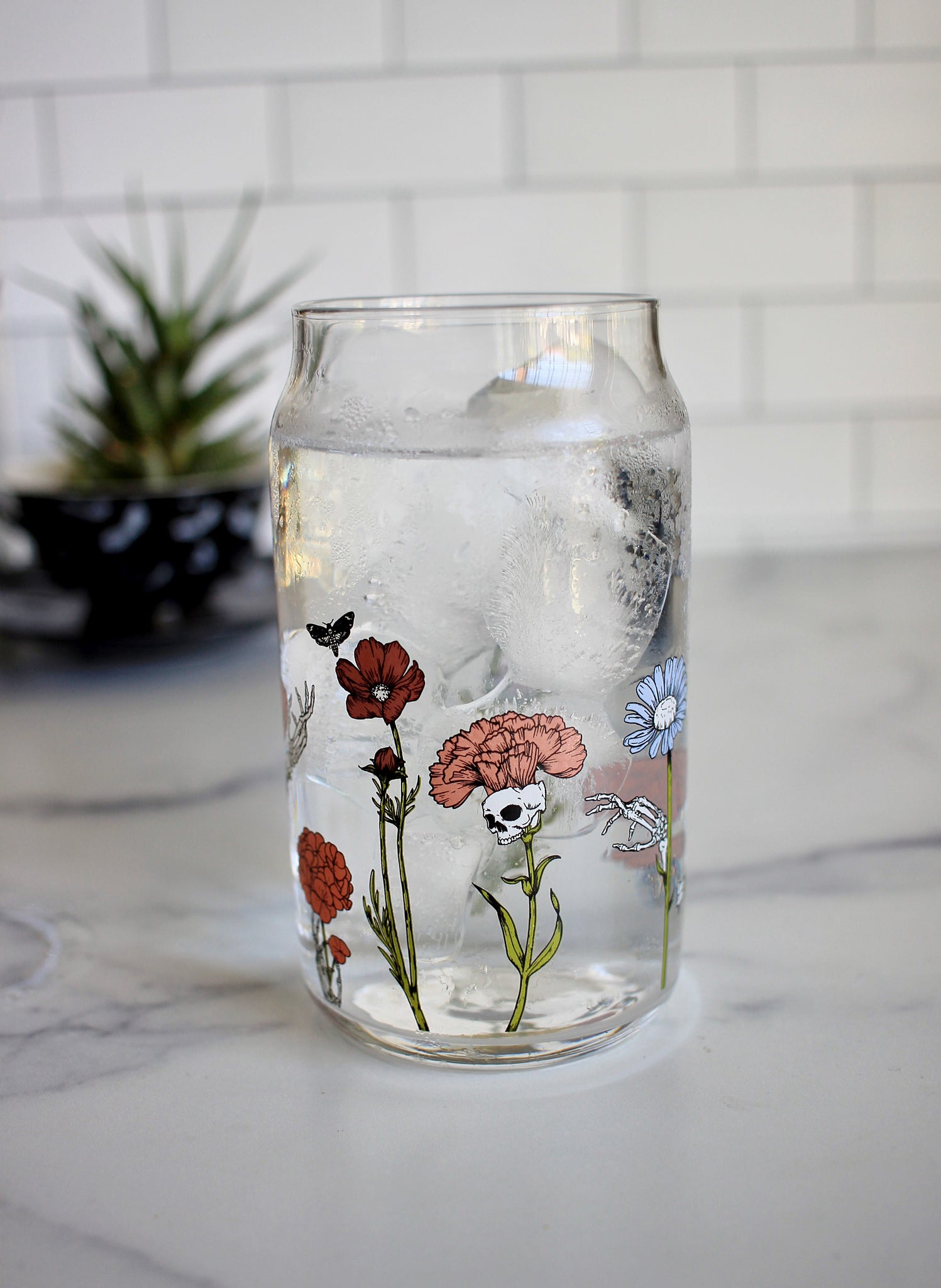 Deadly Blooms glass beer cup & straw set – Sour Times